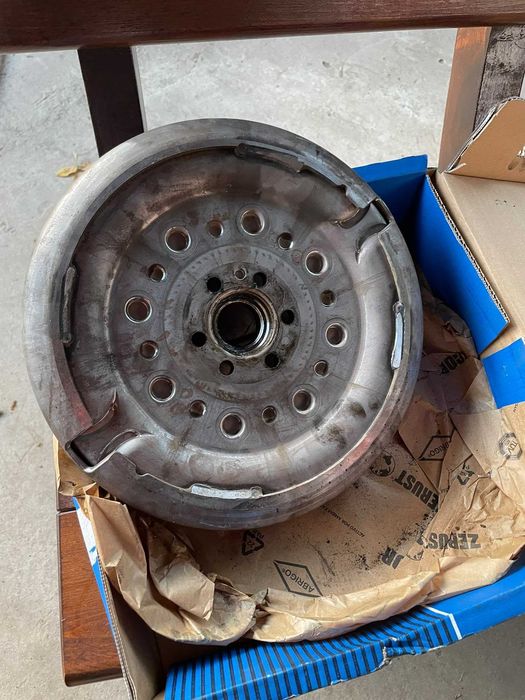 Volantă SACHS 2294001345 Masă Dublă 228mm VW Audi Seat Skoda