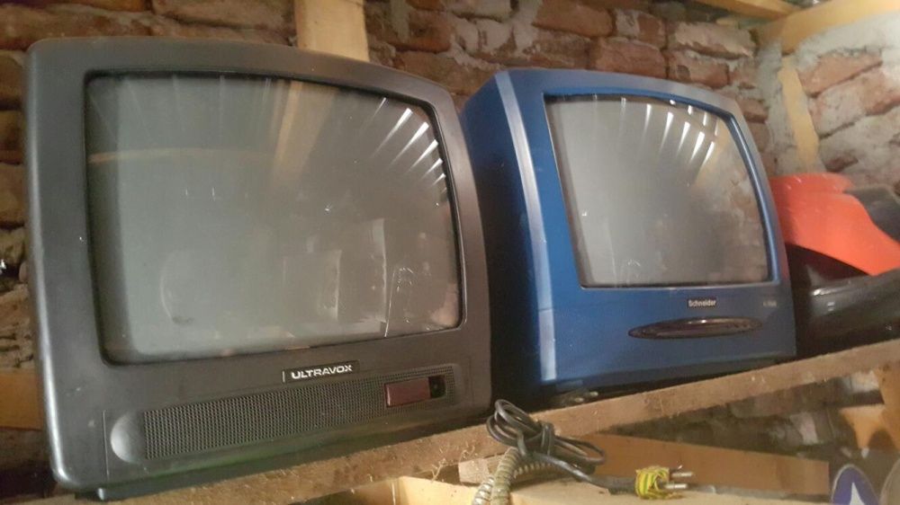 Televizor vechi bune