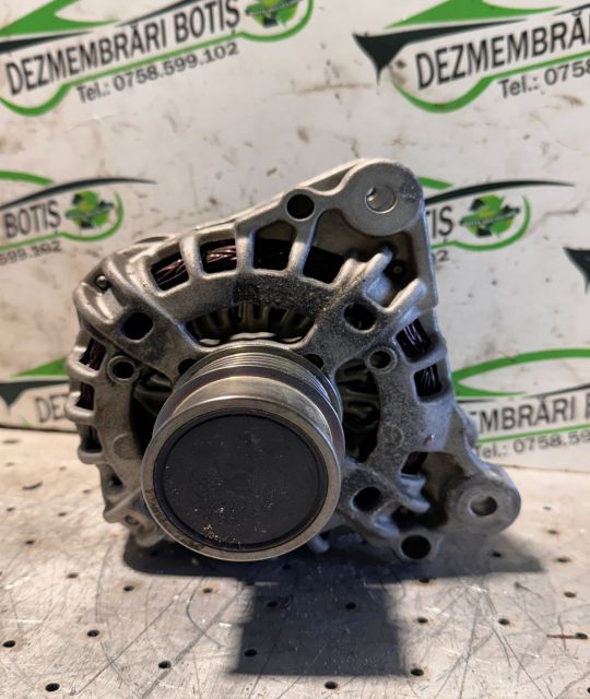 Alternator 04E 903 021 M Seat Ateca prima generatie seria Crossover 1