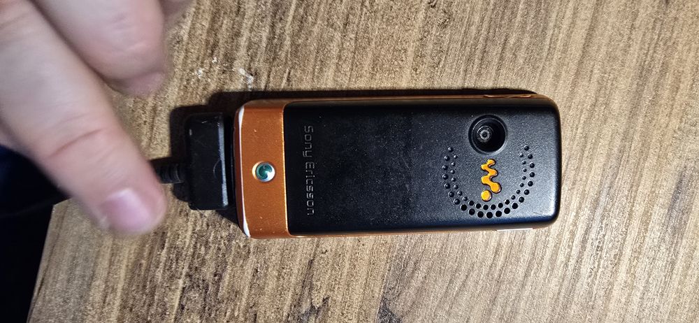 Telefon Colectie: Sony Ericsson W200i Orange