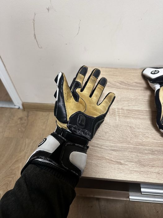 Екипировка за мотор