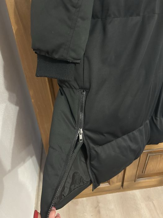 Vand geaca neagra