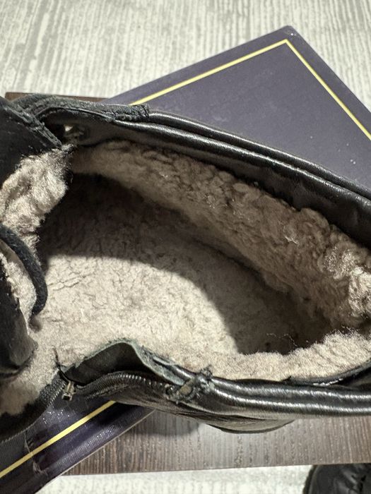 Продам зимнюю обувь