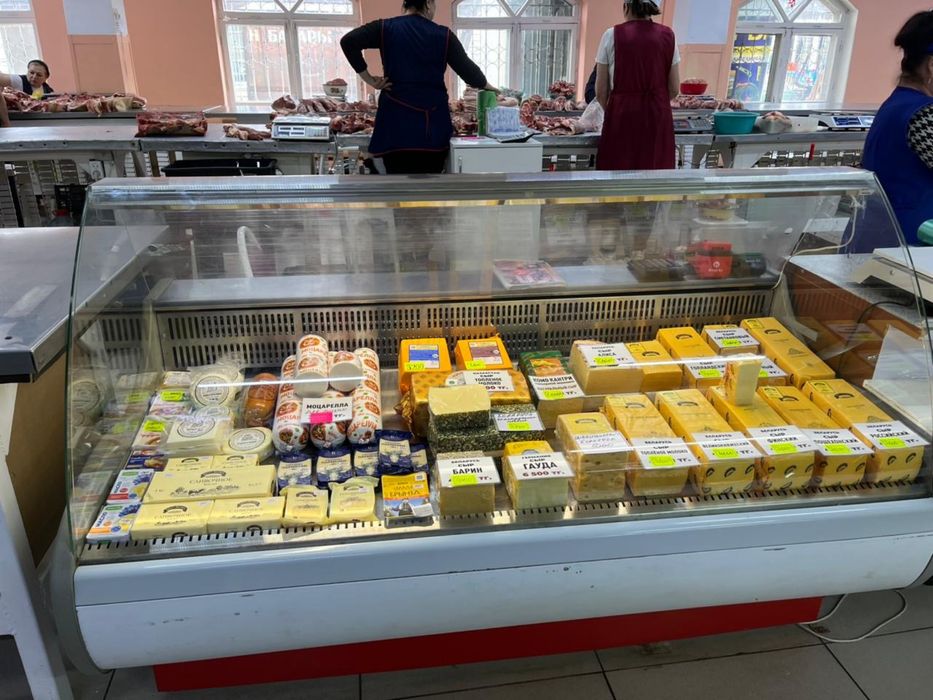 Витриный холодильник