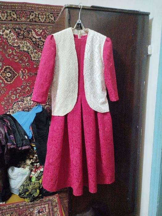 Продам платье для девочки на Наурыз