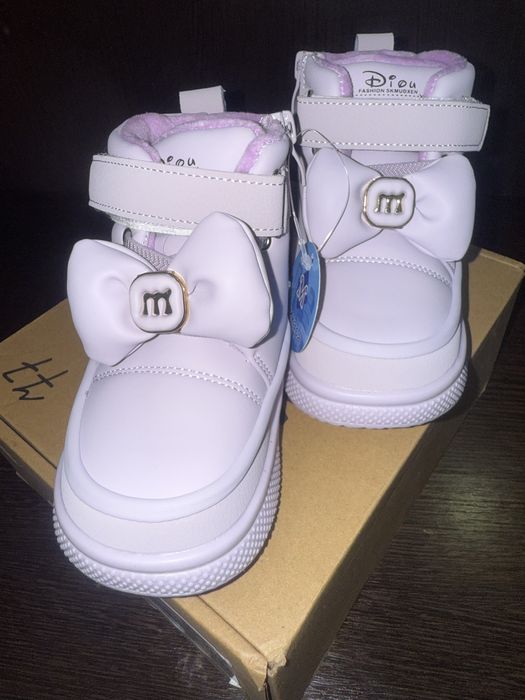 Ботинки на девочку