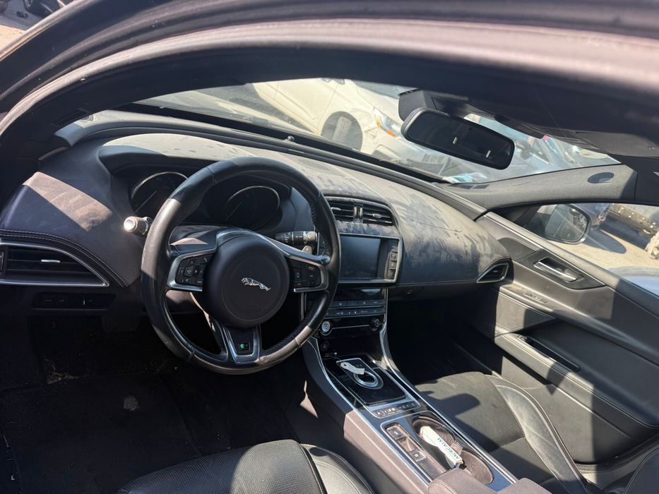 JAGUAR XE 2015 — imagine 4