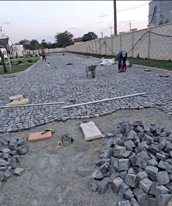 Pavaj din piatra cubica