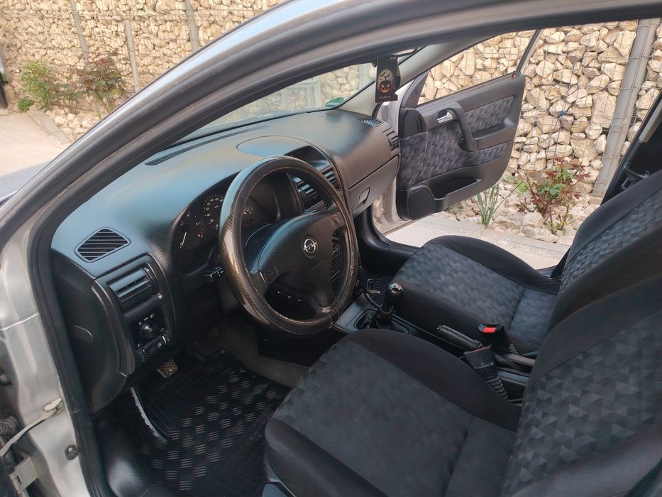 Vând Opel Astra G