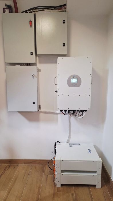Фотоволтаична хибридна система DEYE 8kw + 20kwh