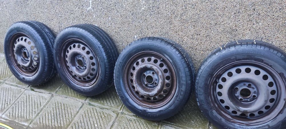 4 броя Джанти с гуми 185/60/14