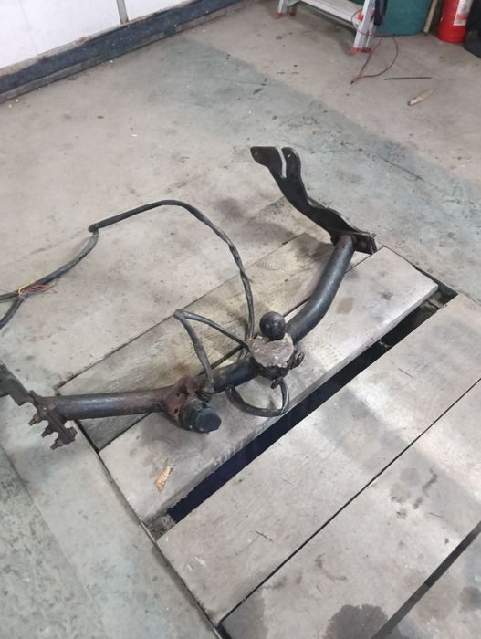 Cirlig Ford  transit conect
