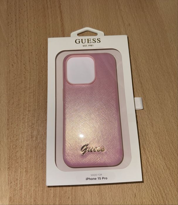 Калъф на Guess за Iphone 15 pro