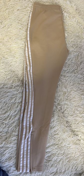 Trening adidas crem deschis