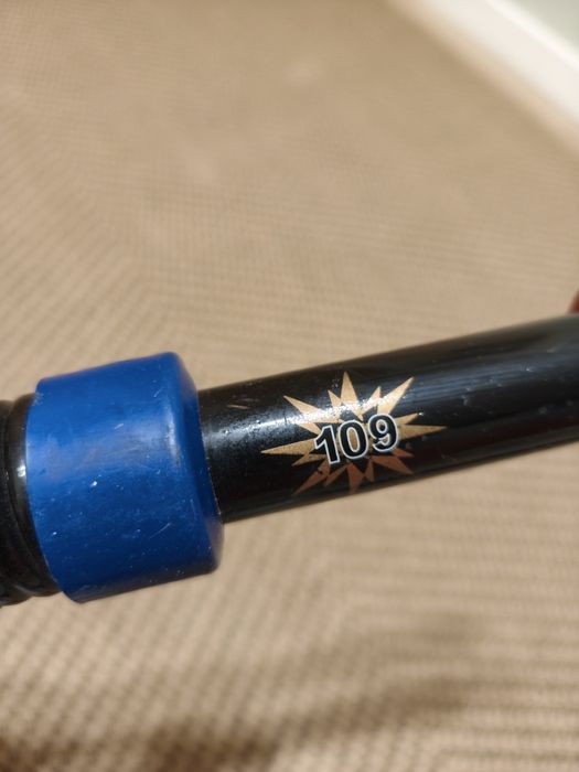 Эспандер. Тренажёр для рук и груди.