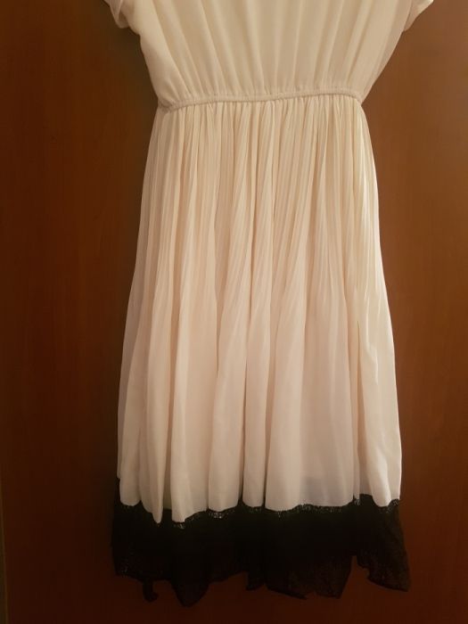 Rochie eleganta crem marimea S