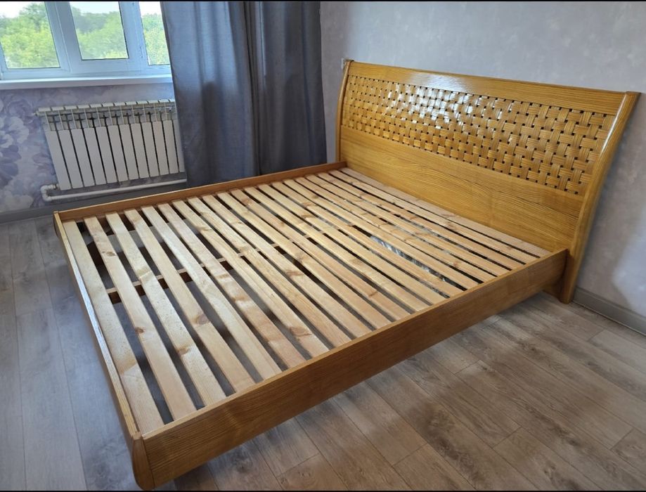 Продам кровать б/у