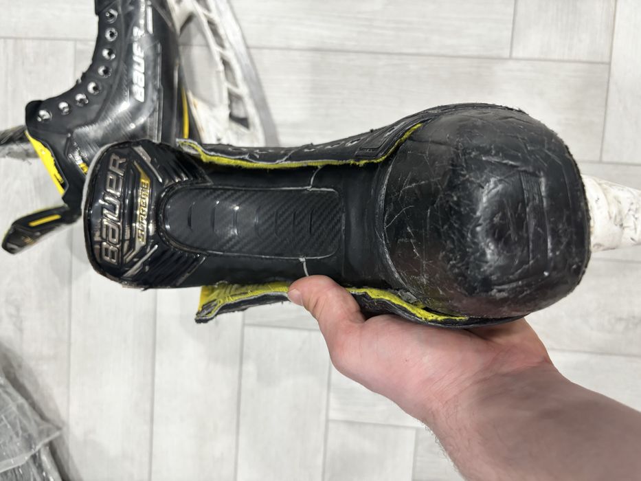 Продам хоккейные коньки bauer supreme m4