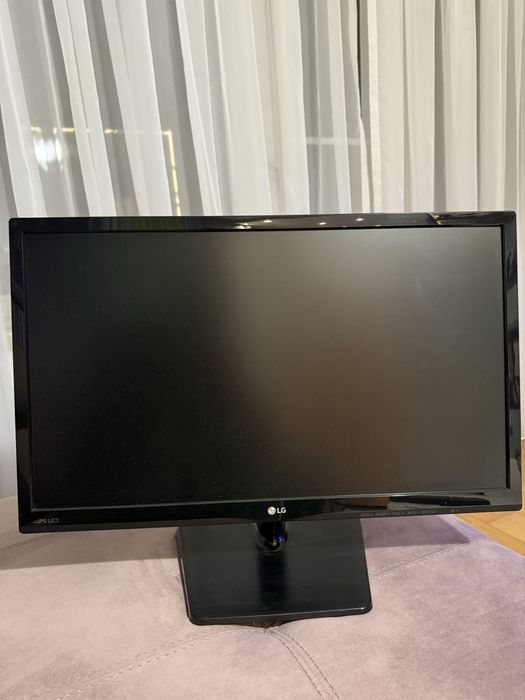 LG монитор - 23" Class Full HD IPS LED