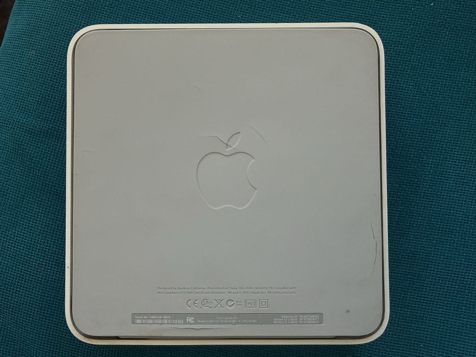 Apple AirPort Time Capsule 2TB (A1409) Gigabit Wi-Fi Router / NAS