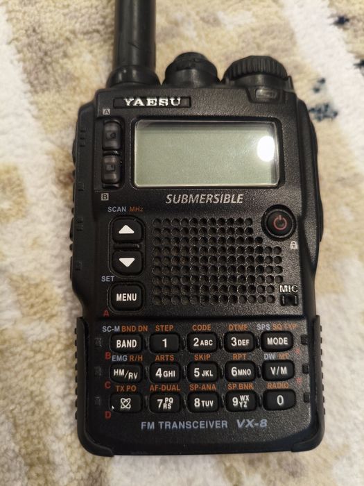 Радиостанция Yaesu VX—8DR