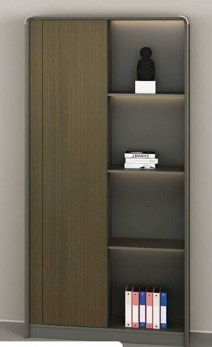 Срочно продаем Офисные мебели в комплекте б/у в отличном состоянии