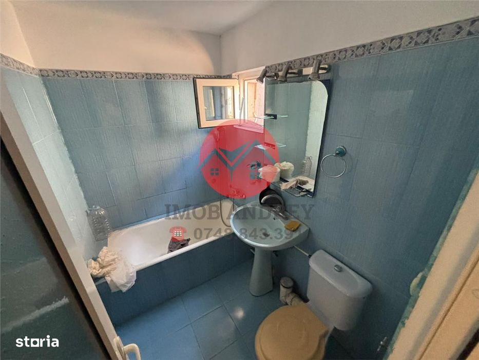 Apartament 3 camere, 66 mp, Vest, Str. Isaccei, 2 bai