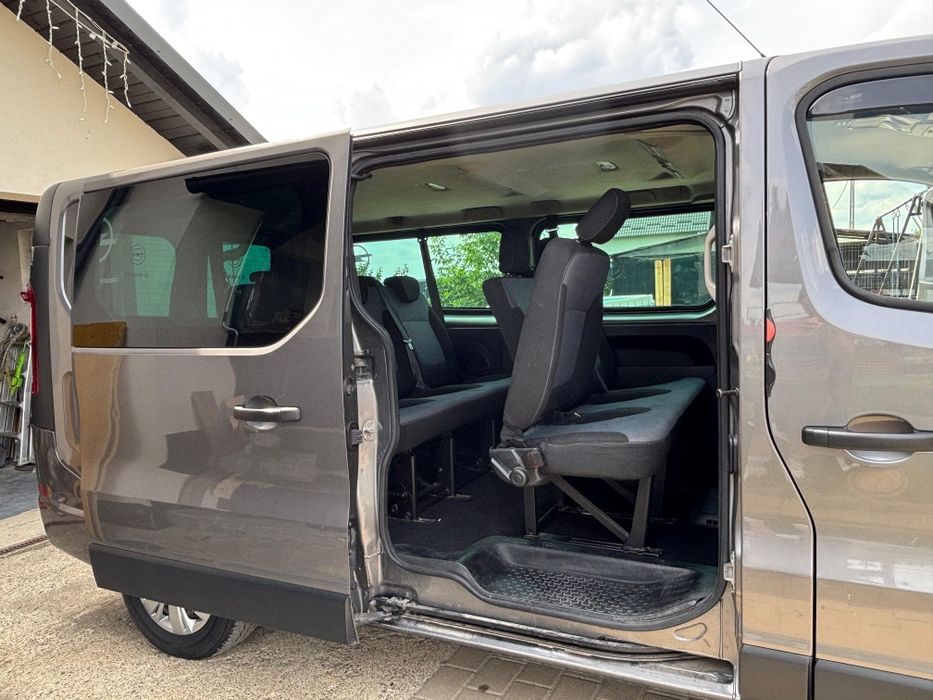 Opel vivaro. !!!
