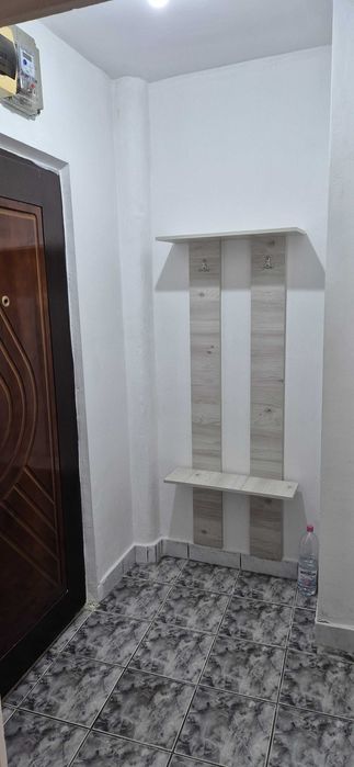 Inchiriez garsoniera decomandata