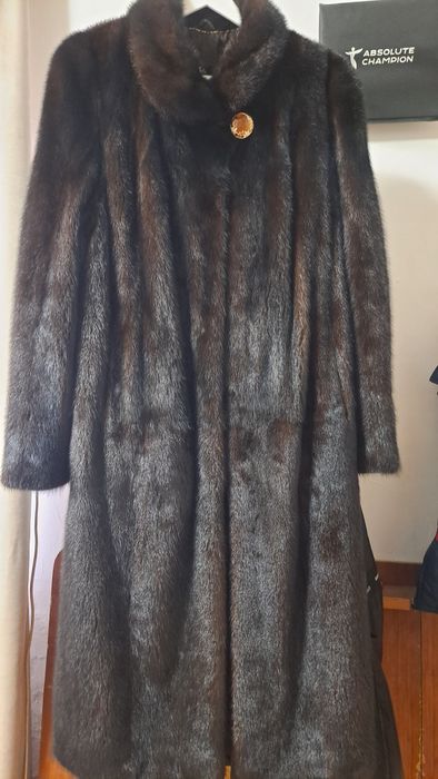 Продам норковую шубу в отличном состоянии