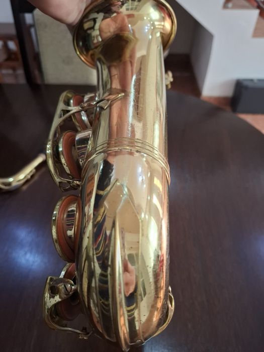 De vânzare saxofon Selmer Super Action Serie II în stare foarte bună.