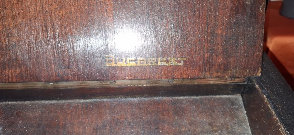 Pianină Doina București, placă bronz cu mecanică Renner  recondiționat