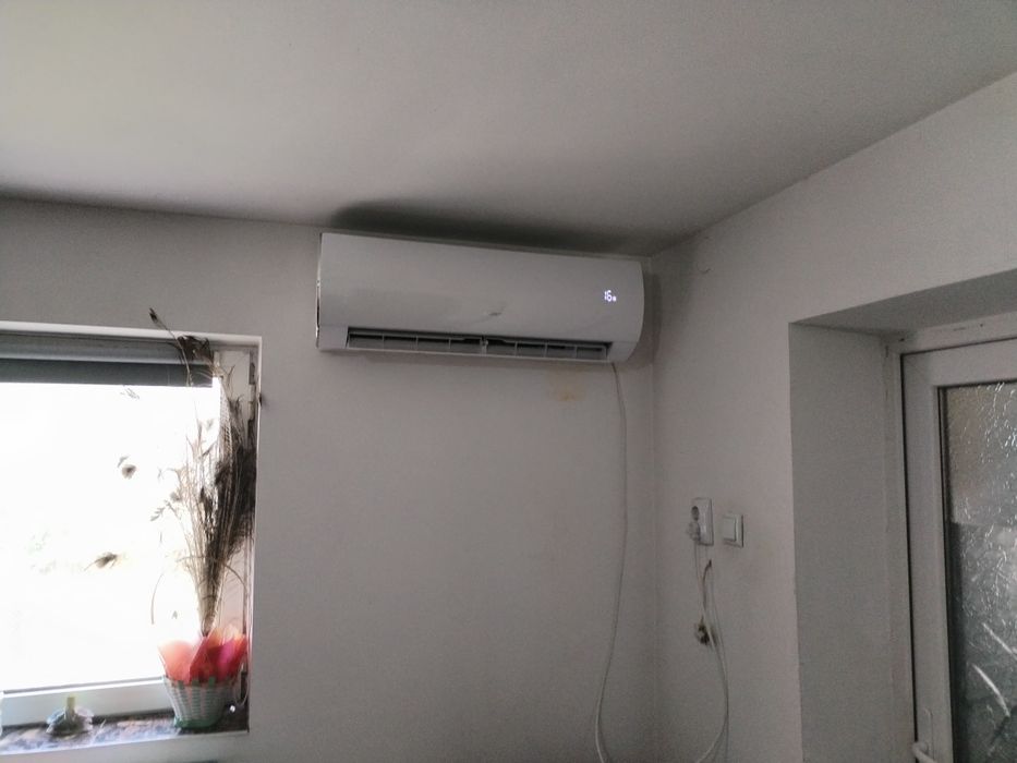 Instalatii sanitare-termice, curatare chimica centrala, calorifere, incalzire in pardoseala.