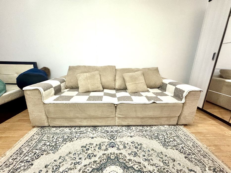 Продам мягкий диван