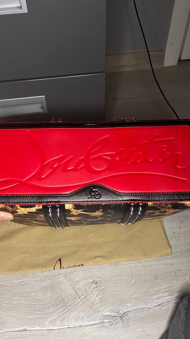 Чанта Christian Louboutin лимитирана