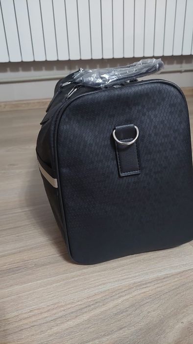 Продам дорожную сумку новая