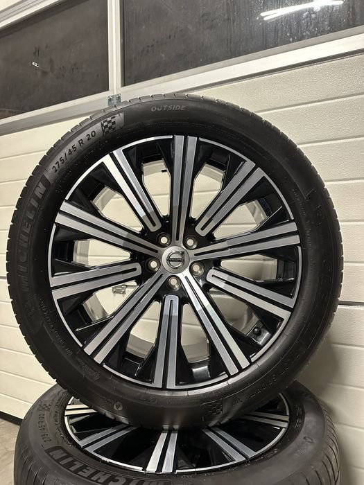 Jante NOI 20 ORIGINALE Volvo XC90 Vara 275/45/20 R-Design Michelin 90