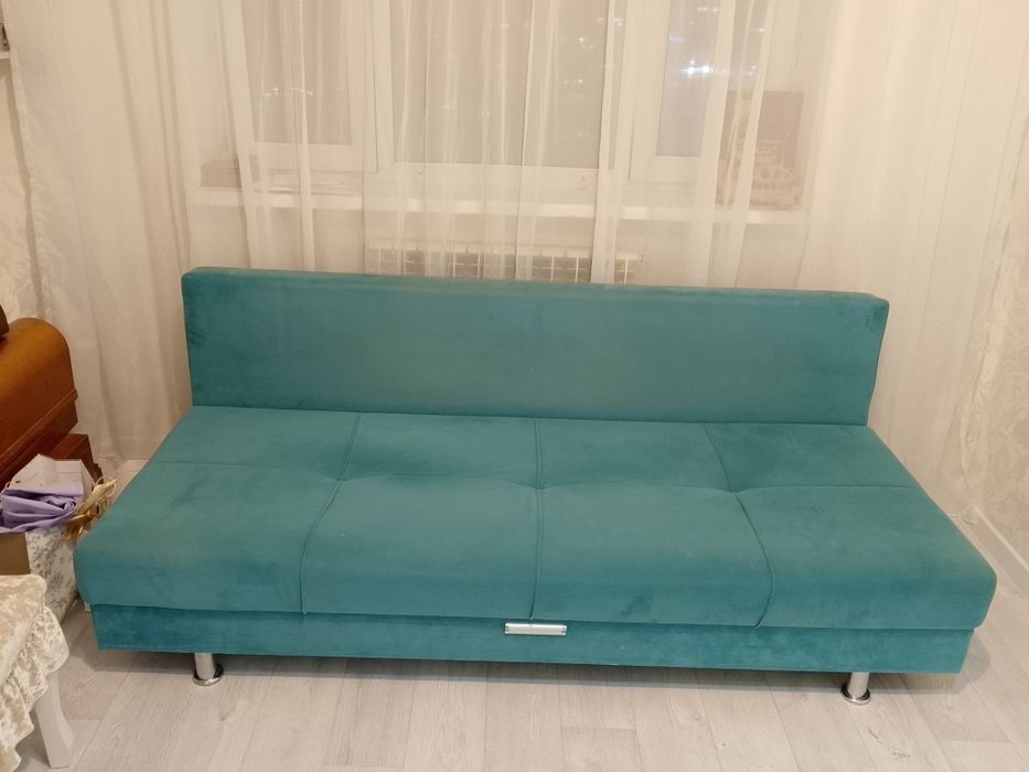 Продам диван в отличном состояни