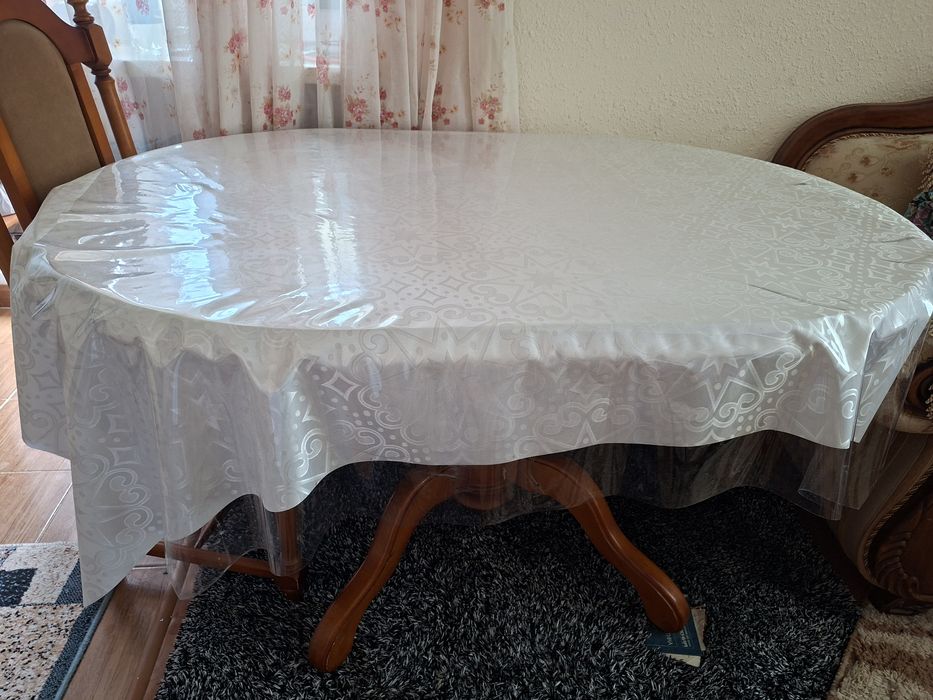 Продам стол отличный