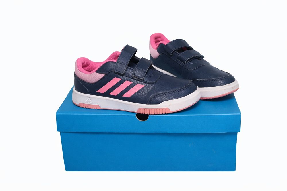 Adidas детски маратонки №35 / 21.5 см стелка – почти нови