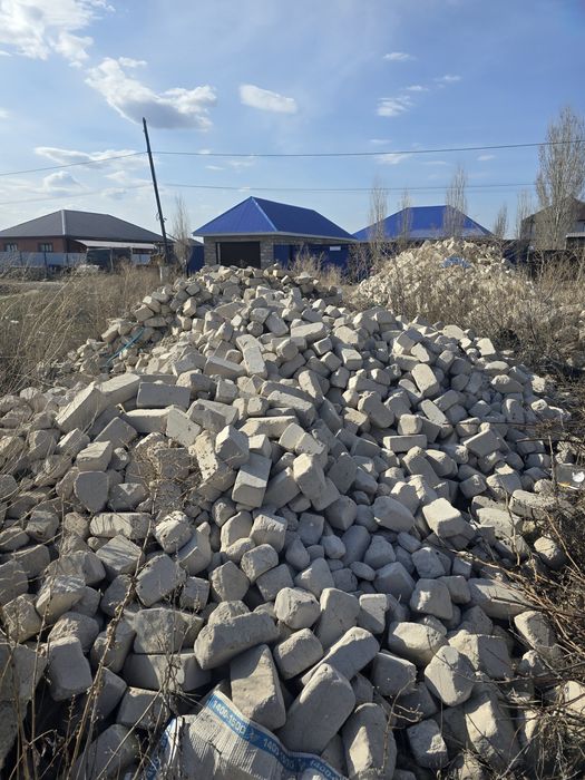 Кирпичи бесплатно