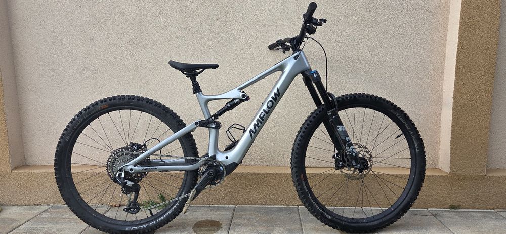 Amflow PL Carbon Avinox M1 1800km