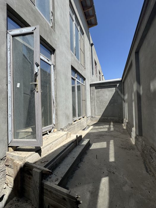 Продается дом (ТАНХАУС)