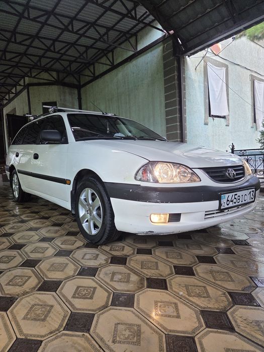 Toyota Avensis 2002