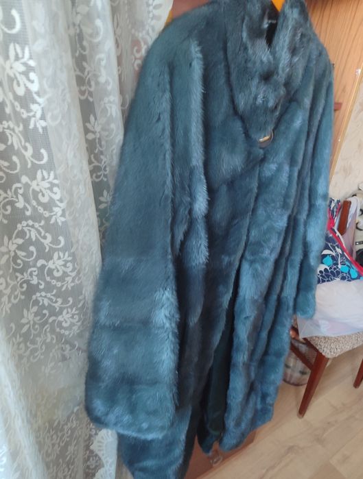 Продам норковую шубу