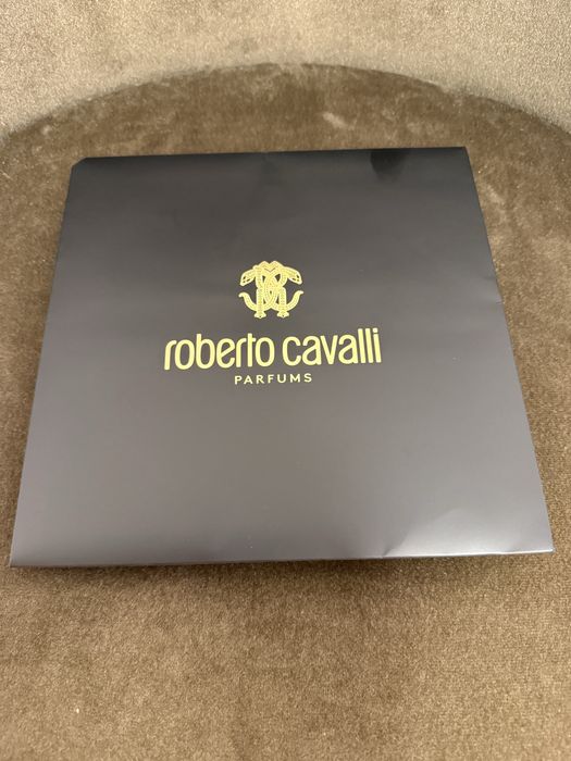 Сатенен шал Roberto Cavalli