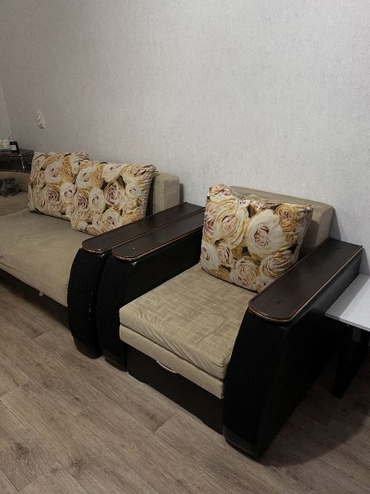 Диван угловой с креслом