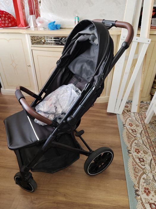 Коляска прогулочная joie 2шт модель разные