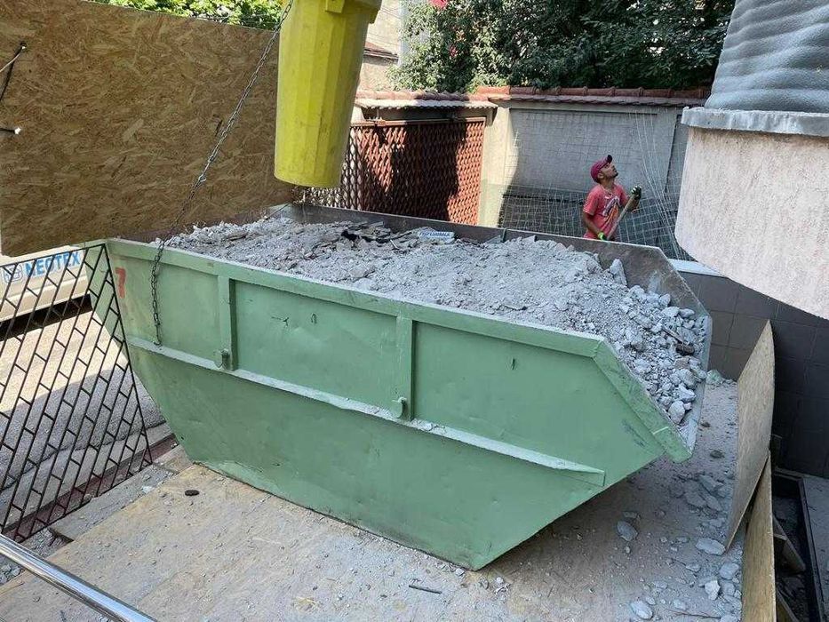 Evacuam moloz/deseuri din constructii si demolari cu basculante 8x4