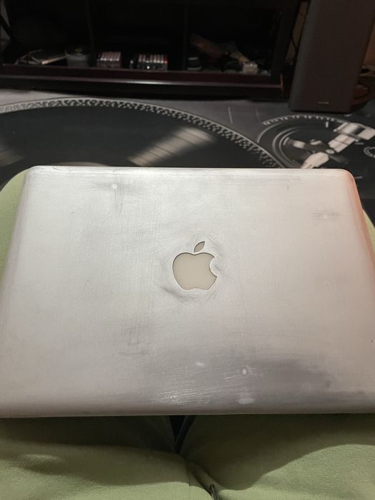 Aplle Macbook functional